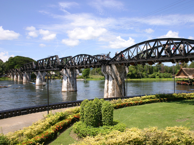 Traveling to Kanchanaburi by Bus or Train