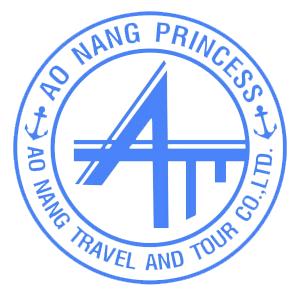 Ao Nang Princess Logo mit blauem, rundem Emblem mit Ankern und stilisierter Zahl 4