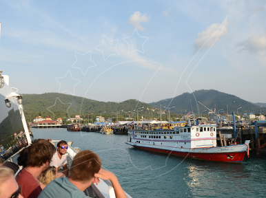 Ferry crossing from Koh Tao to Koh Samui