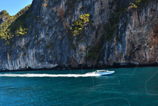 How to Travel from Phuket to Krabi and Vice Versa