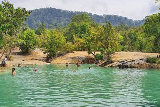 شلال ينابيع المياه الساخنة، كلونج ثوم - Krabi